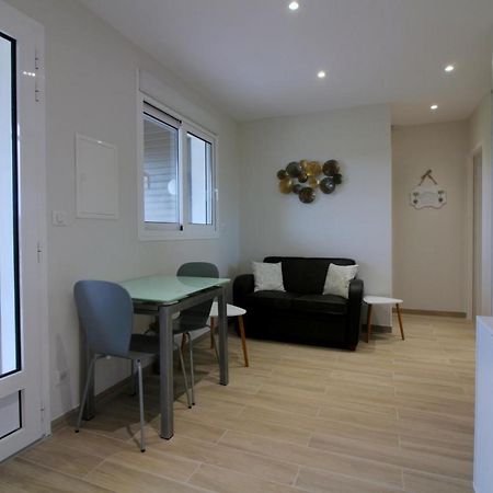 Les Raisins Du Bonheur Bed & Breakfast Puisseguin Dış mekan fotoğraf