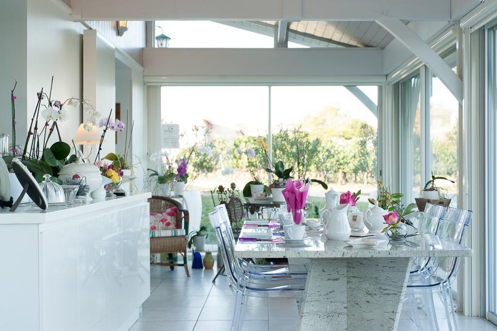 Les Raisins Du Bonheur Bed & Breakfast Puisseguin Dış mekan fotoğraf